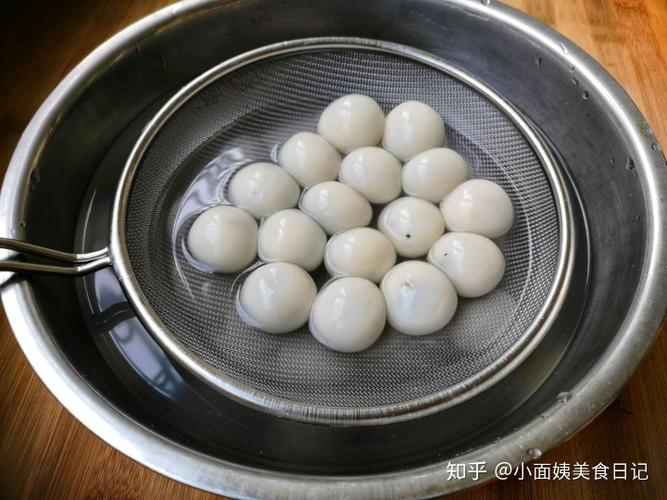 炸汤圆,最忌直接下锅炸,很多人都不懂,难怪口感不脆还开裂!